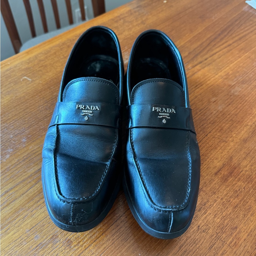 Men’s Prada dress shoes size 8